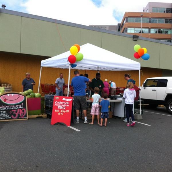Photo taken at Trader Joe's by Safinaaz R. on 7/28/2012-华盛顿州柯克兰第120大街12632号 Photo taken at Trader Joe's by Safinaaz R. on 7/28/2012