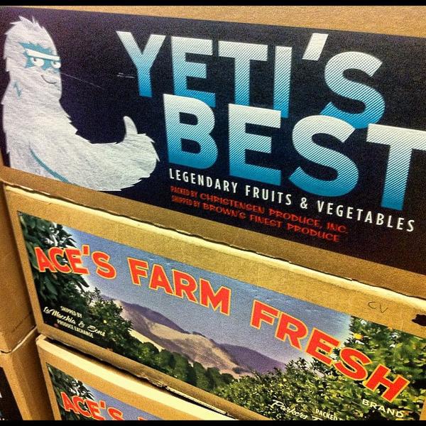 Photo taken at Whole Foods Market by Susan R. on 5/25/2012-美国田纳西州孟菲斯白杨大道5014(位于门登霍尔路) Photo taken at Whole Foods Market by Susan R. on 5/25/2012