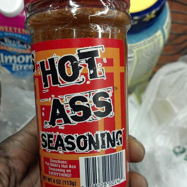 Photo taken at Whole Foods Market by Sk8Queen on 12/15/2012-美国田纳西州孟菲斯白杨大道5014(位于门登霍尔路) Photo taken at Whole Foods Market by Sk8Queen on 12/15/2012