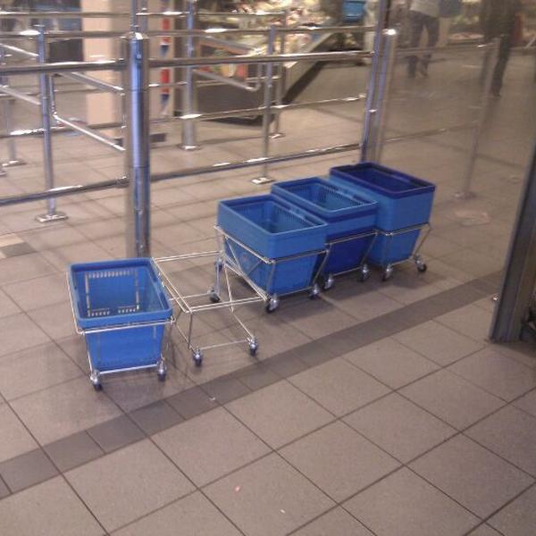 Photo taken at Albert Heijn by Selmer v. on 9/26/2011-荷兰南荷兰省鹿特丹奥德迪杰克149号 Photo taken at Albert Heijn by Selmer v. on 9/26/2011