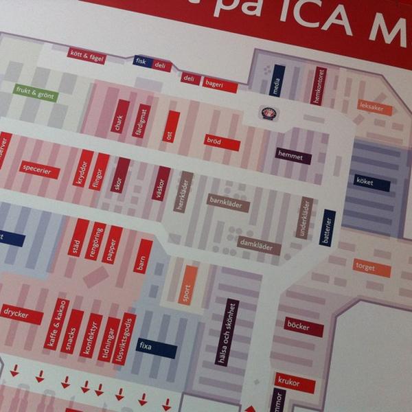 Photo taken at ICA Maxi by Benny A. on 7/29/2013