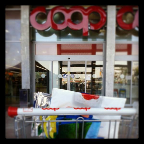 Photo taken at Coop by Theo R. on 5/10/2014-意大利托斯卡纳普拉托阿尔普莱亚迪街11-13 Photo taken at Coop by Theo R. on 5/10/2014