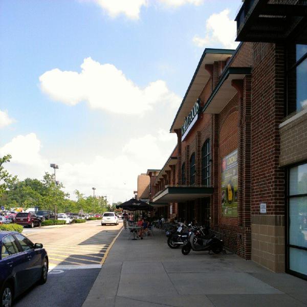 Photo taken at Whole Foods Market by E H. on 7/8/2012-佐治亚州亚特兰大650庞塞·德莱昂大道东北650 Photo taken at Whole Foods Market by E H. on 7/8/2012