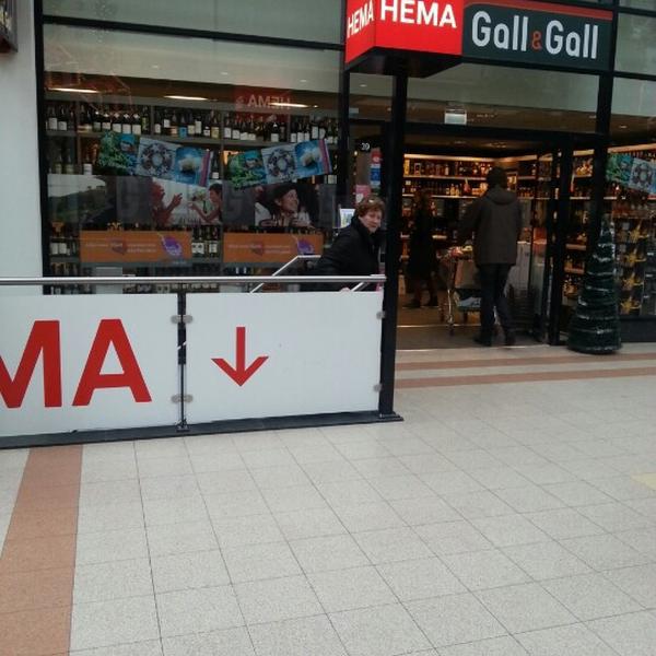 Photo taken at Gall & Gall by asbeau13 on 12/23/2012