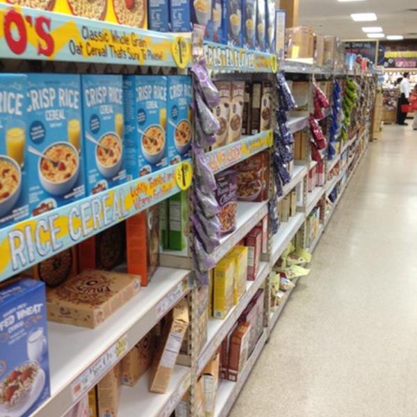 Photo taken at Trader Joe's by Jamie F. on 8/8/2012-马萨诸塞州李约瑟高地大道958 Photo taken at Trader Joe's by Jamie F. on 8/8/2012