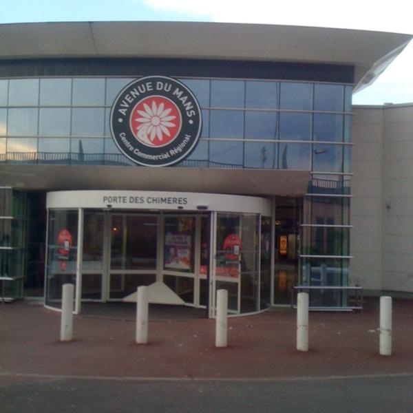 Photo taken at Auchan by Alain B. on 5/26/2012-法国卢瓦尔沙佩勒圣奥班萨卡特卡斯州僧侣磨坊 Photo taken at Auchan by Alain B. on 5/26/2012