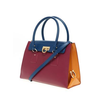 Ferragamo/菲拉格慕正品21-F293新款女士时尚单肩斜挎手提包 Ferragamo/菲拉格慕正品21-F293新款女士时尚单肩斜挎手提包