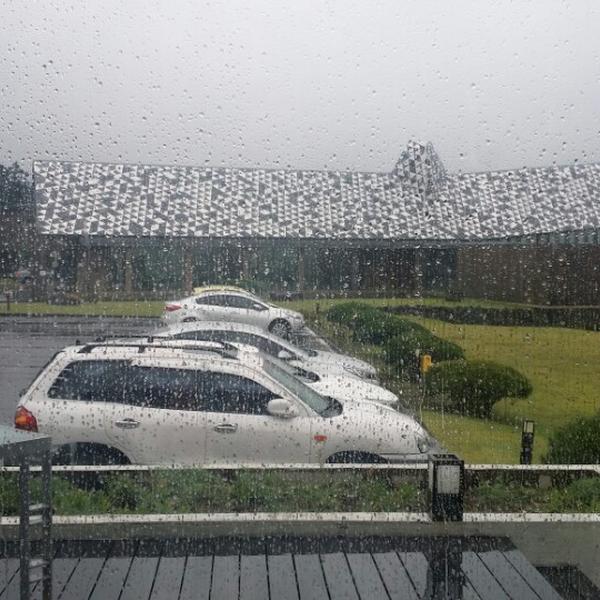 Photo taken at 올리브카페 Olive Cafe by Hoyong on 9/23/2014-济州西归浦市119号 OliveYoung美妆店 Photo taken at 올리브카페 Olive Cafe by Hoyong on 9/23/2014