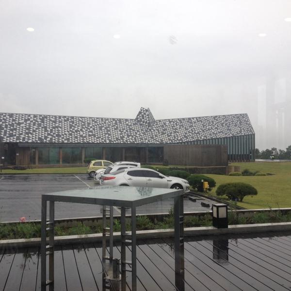 Photo taken at 올리브카페 Olive Cafe by 오 블. on 9/19/2014-济州西归浦市119号 OliveYoung美妆店 Photo taken at 올리브카페 Olive Cafe by 오 블. on 9/19/2014