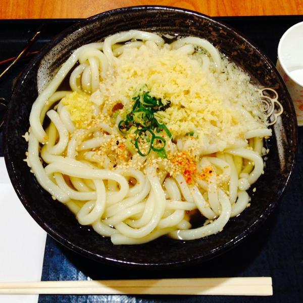 Photo taken at イオン 品川シーサイド店 フードコート by Hiroaki J. on 7/19/2014