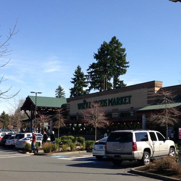 Photo taken at Whole Foods Market by Brian K. on 3/4/2013-华盛顿州雷德蒙德雷德蒙路17991号 Photo taken at Whole Foods Market by Brian K. on 3/4/2013