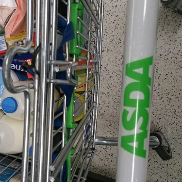 Photo taken at Asda by Noumaan A. on 2/1/2014-英国莱斯特郡奥德比城莱斯特路 Photo taken at Asda by Noumaan A. on 2/1/2014