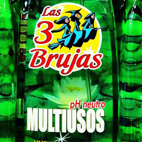 Photo taken at Mercadona C/Peru by Benito R. on 5/23/2012