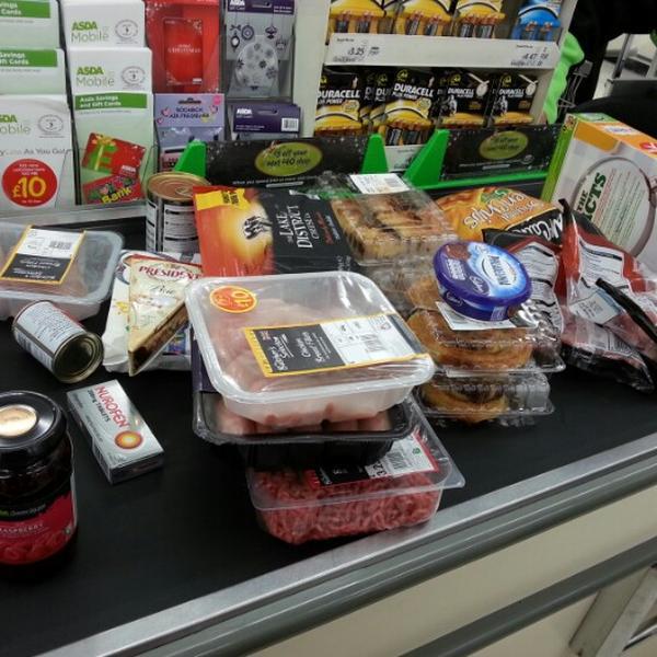 Photo taken at ASDA by Jevgenijs O. on 12/8/2012-英国伦敦雷敦马歇尔路 Photo taken at ASDA by Jevgenijs O. on 12/8/2012