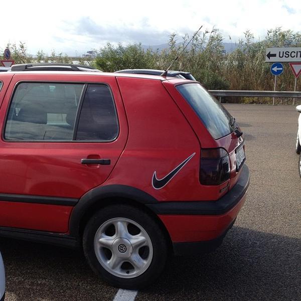 Photo taken at Auchan by Alessia B. on 10/27/2012-意大利撒丁岛卡利亚里圣西蒙娜路60 Photo taken at Auchan by Alessia B. on 10/27/2012