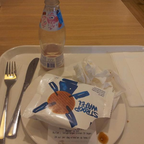 Photo taken at HEMA by Fabian L. on 12/13/2013