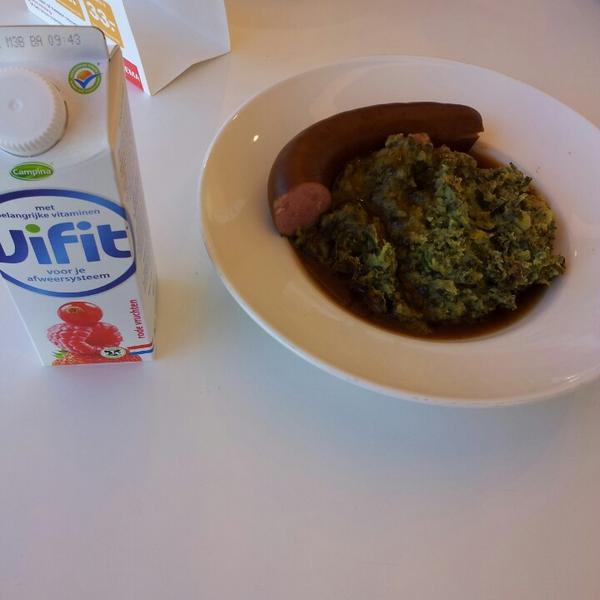 Photo taken at HEMA by Fabian L. on 12/11/2013