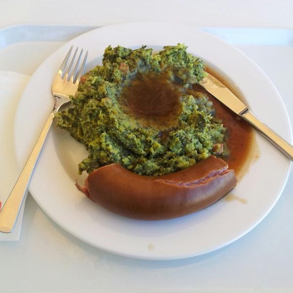 Photo taken at HEMA by Fabian L. on 3/5/2014