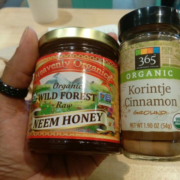 Photo taken at Whole Foods by Lee H. on 2/9/2015-南卡莱罗纳州哥伦比亚市克洛斯山路702号 Photo taken at Whole Foods by Lee H. on 2/9/2015