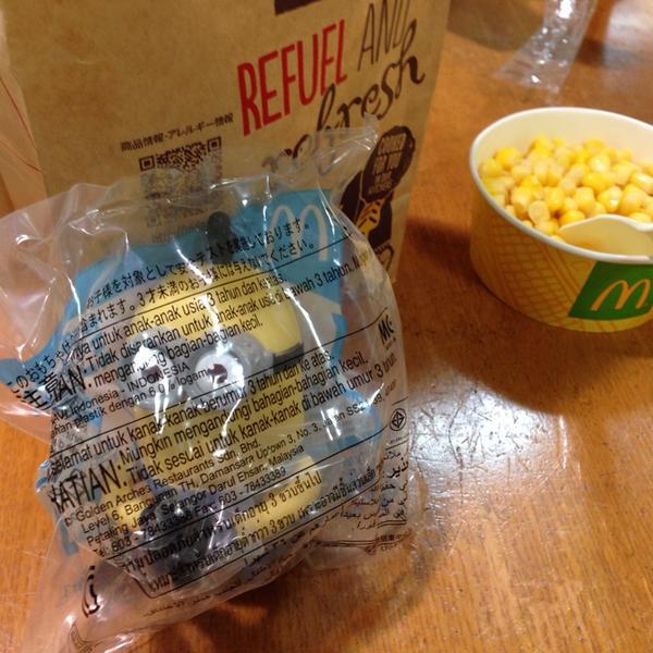 Photo taken at イオン 八事店 by Peter W. on 10/9/2013