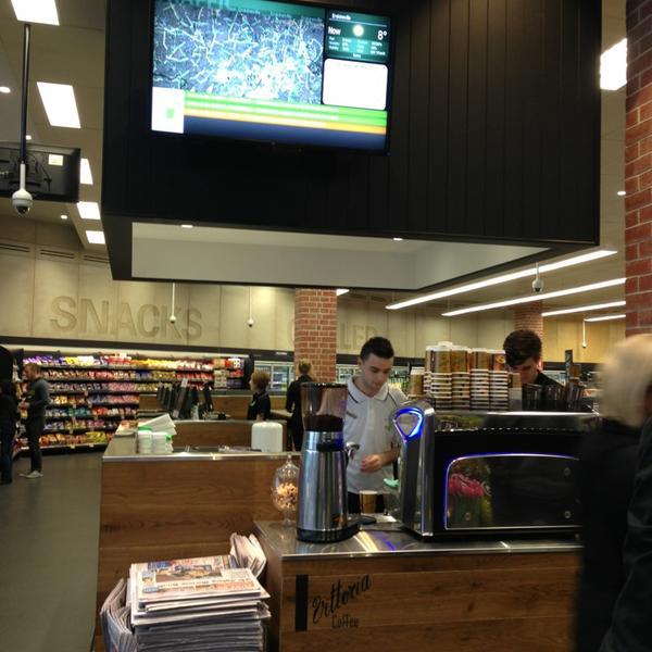 Photo taken at Woolworths by Andrew G. on 6/21/2013-新南威尔士州2042厄斯金威尔(厄斯金威尔路央广高里街)21-23 Photo taken at Woolworths by Andrew G. on 6/21/2013