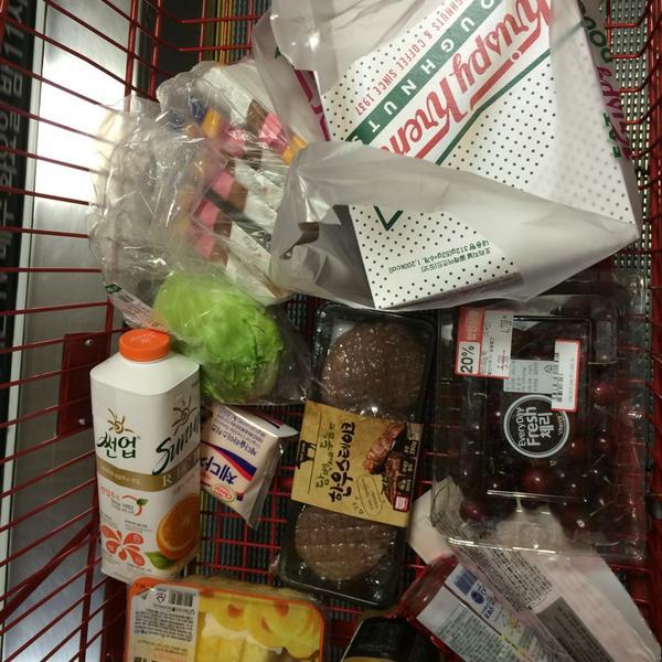 Photo taken at 롯데마트 (LOTTE Mart) by JinYoung P. on 7/18/2014