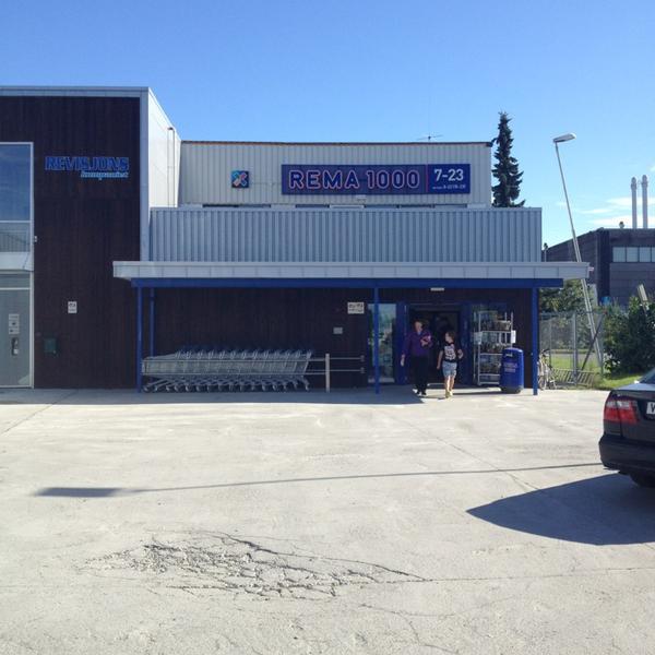 Photo taken at Rema 1000 by Kenneth Andre B. on 8/10/2013