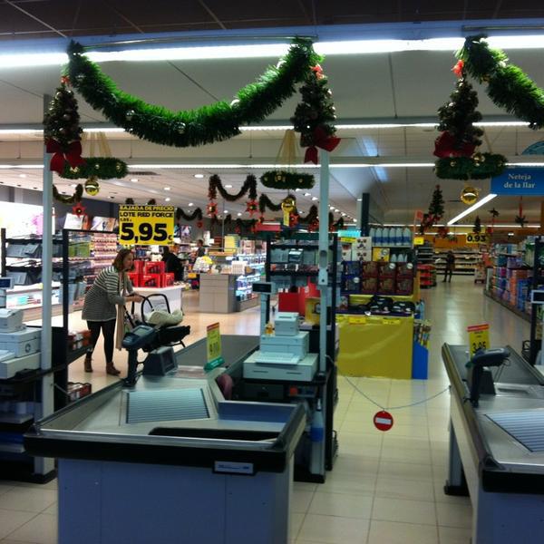 Photo taken at Mercadona by David C. on 1/4/2013