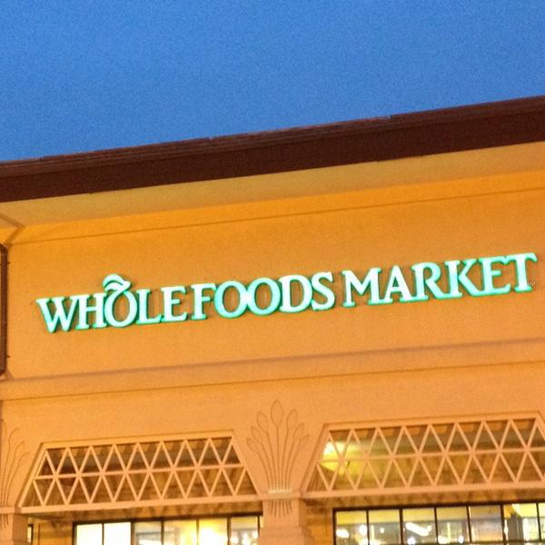 Photo taken at Whole Foods Market by Rina M L. on 10/12/2014-伊利诺州欣斯代尔奥格登大道东路500号 Photo taken at Whole Foods Market by Rina M L. on 10/12/2014