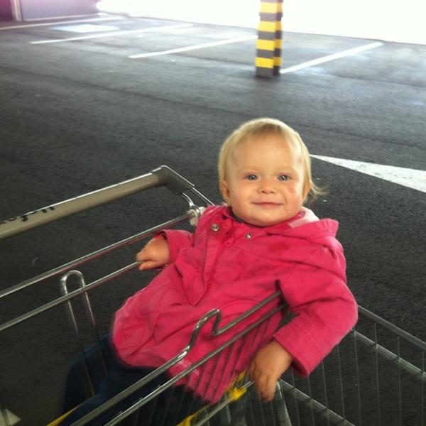 Photo taken at Hofer by Bianca B. on 10/13/2012