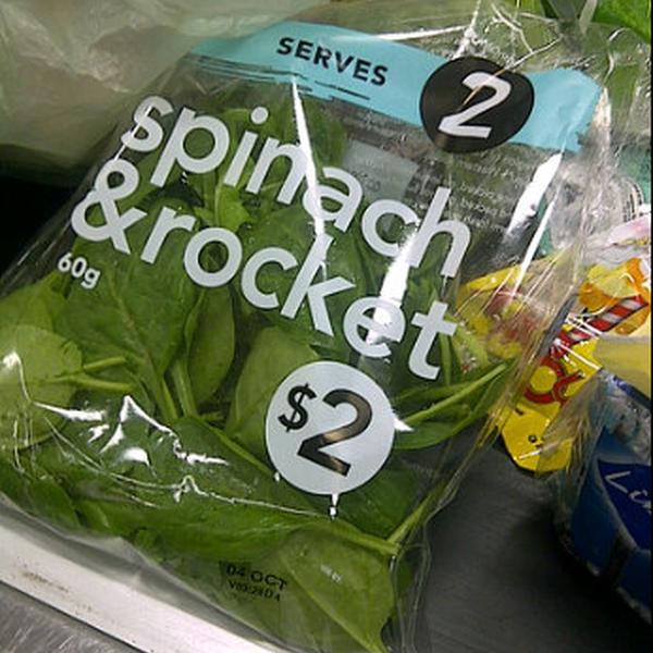 Photo taken at Woolworths by Kanaya Y. on 9/29/2012