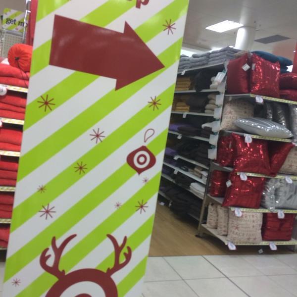 Photo taken at Target by Chorus Call A. on 11/9/2013-澳大利亚昆士兰州彻姆赛德区韦斯特菲尔德彻姆赛德区 Photo taken at Target by Chorus Call A. on 11/9/2013