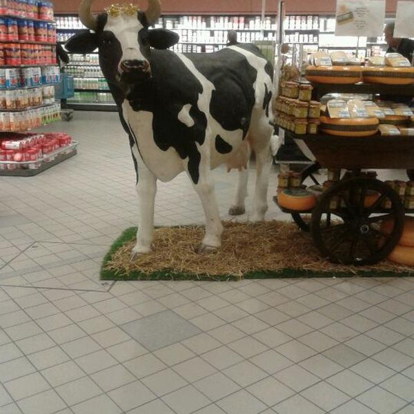 Photo taken at Albert Heijn by Anja F. on 1/22/2012