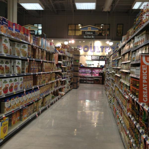 Photo taken at Whole Foods Market by Dave C. on 7/28/2013-宾夕法尼亚州费城宾夕法尼亚大街2001号 Photo taken at Whole Foods Market by Dave C. on 7/28/2013