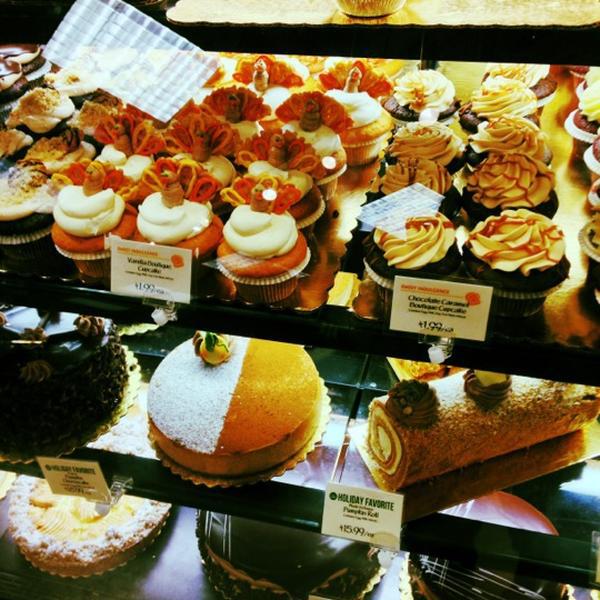 Photo taken at Whole Foods Market by Helen P. on 11/17/2012-宾夕法尼亚州费城宾夕法尼亚大街2001号 Photo taken at Whole Foods Market by Helen P. on 11/17/2012