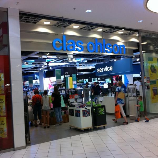 Photo taken at Clas Ohlson by Benny A. on 7/21/2013