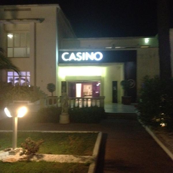 Photo taken at Casino Les Sablettes by Philippe L. on 8/20/2012