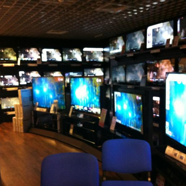 Photo taken at Conforama by Svetlana E. on 2/15/2013