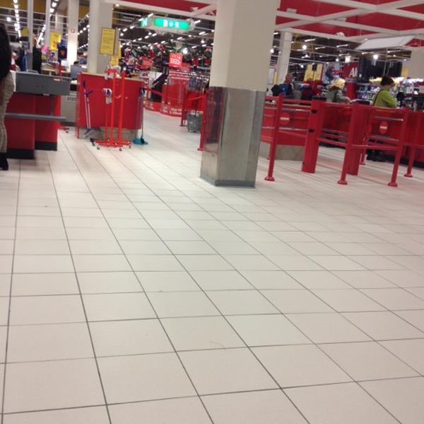 Photo taken at Coop Forum by Anita on 11/17/2012-瑞典西约塔兰省布罗斯Enedals街10号 Photo taken at Coop Forum by Anita on 11/17/2012