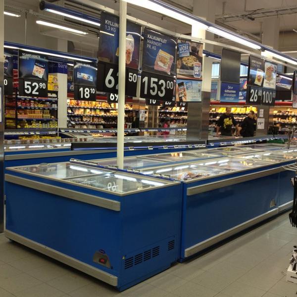 Photo taken at Rema 1000 by Kenneth Andre B. on 8/14/2013