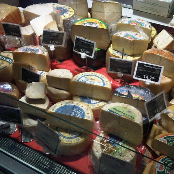 Photo taken at Coop by Сергей Ш. on 3/4/2013-意大利伦巴第贝尔加莫高速公路 Photo taken at Coop by Сергей Ш. on 3/4/2013