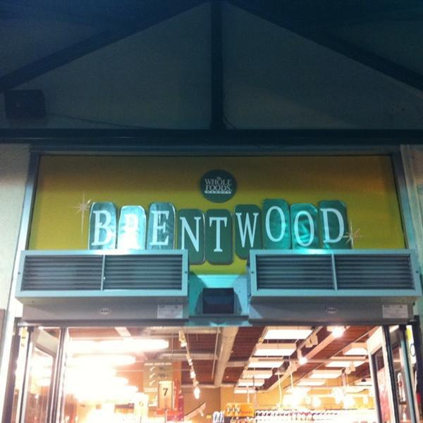 Photo taken at Whole Foods Market by Samantha G. on 7/21/2011-美国加利福尼亚州洛杉矶圣维森特大道11737 Photo taken at Whole Foods Market by Samantha G. on 7/21/2011