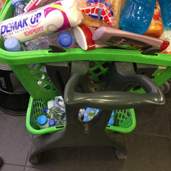 Photo taken at Carrefour by Make Love on 5/6/2014-法国巴黎勃艮第莫特皮凯大道42号 Photo taken at Carrefour by Make Love on 5/6/2014