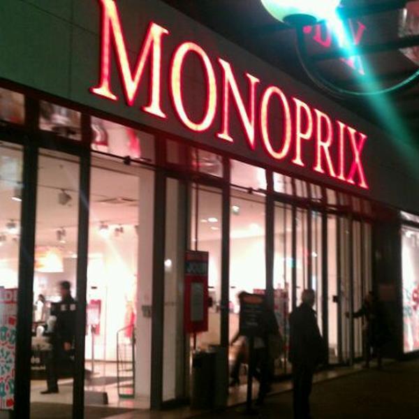 Photo taken at Monoprix by Ninjaw P. on 1/26/2012-法国巴黎沃日拉尔路340号 Photo taken at Monoprix by Ninjaw P. on 1/26/2012