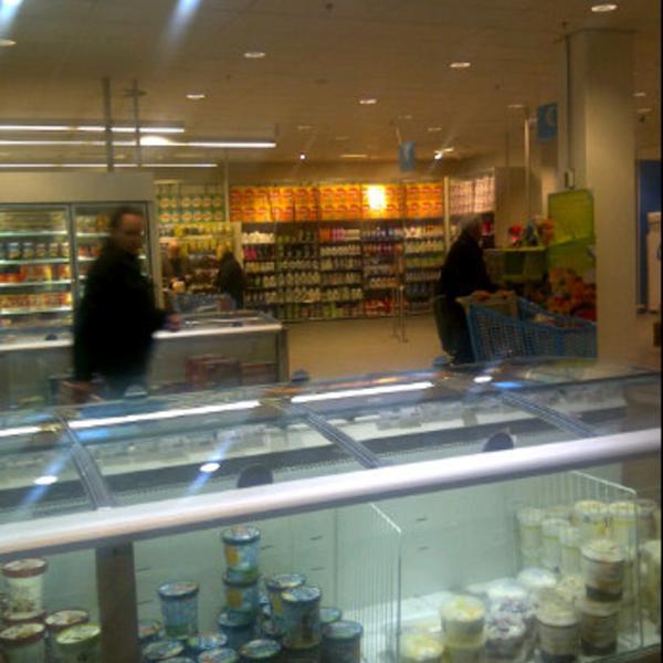 Photo taken at Albert Heijn XL by Maria B. on 1/28/2012