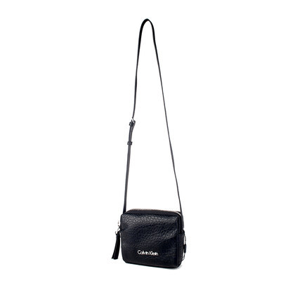 Calvin Klein/卡尔文克雷恩单肩包 新款简约休闲斜挎包K60K601192 Calvin Klein/卡尔文克雷恩单肩包 新款简约休闲斜挎包K60K601192