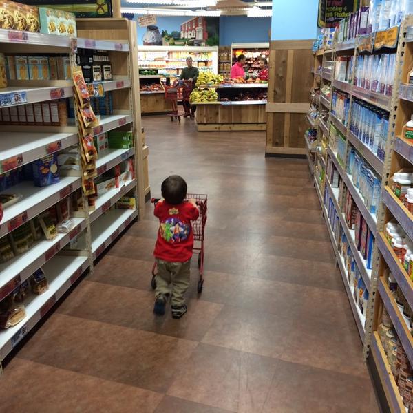 Photo taken at Trader Joe's by Emil H. on 10/5/2013-美国新泽西州米尔本广场187 Photo taken at Trader Joe's by Emil H. on 10/5/2013