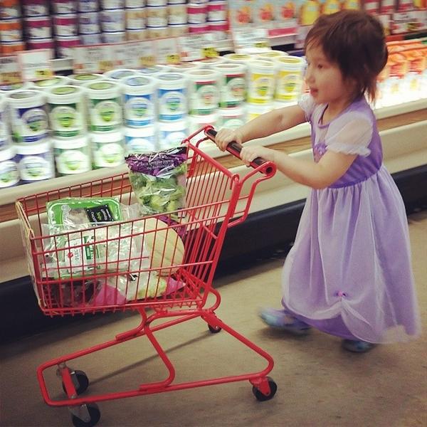 Photo taken at Trader Joe's by Candice C. on 7/9/2014-麻萨诸塞阿灵顿马萨诸塞大道1427(邓迪路) Photo taken at Trader Joe's by Candice C. on 7/9/2014