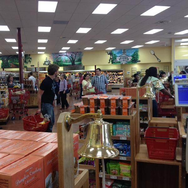 Photo taken at Trader Joe's by Sweet Tea & Bourbon on 10/11/2013-佛罗里达州塔拉赫西市托马斯维尔路3425号 Photo taken at Trader Joe's by Sweet Tea & Bourbon on 10/11/2013