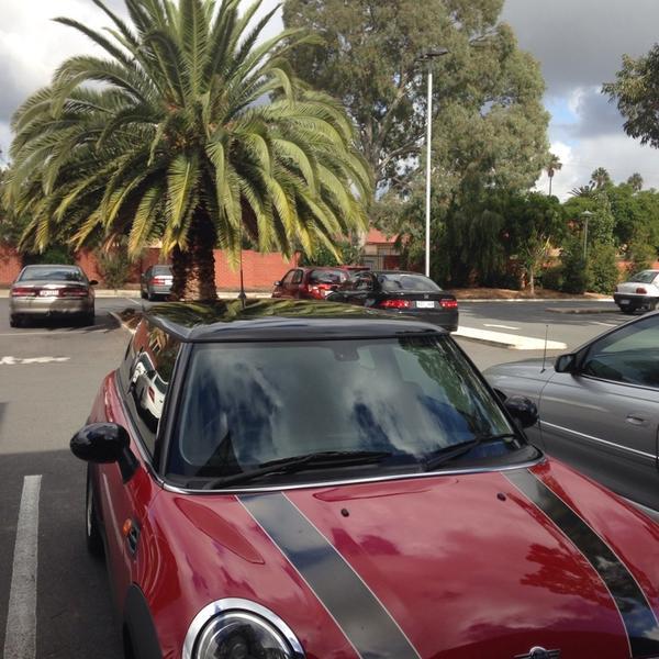 Photo taken at Woolworths Arkaba by Tim L. on 5/11/2014-南澳洲5063富拉顿富拉顿路(幽谷Osmond路) Photo taken at Woolworths Arkaba by Tim L. on 5/11/2014